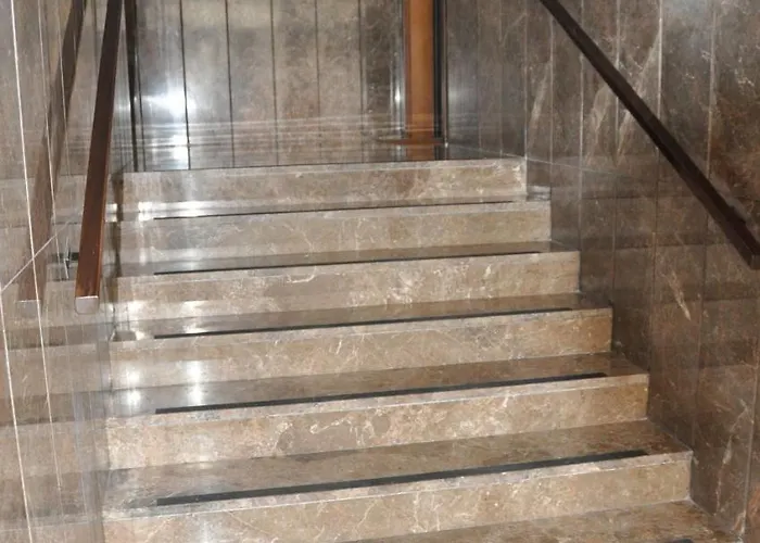 Citywalls בית הארחה